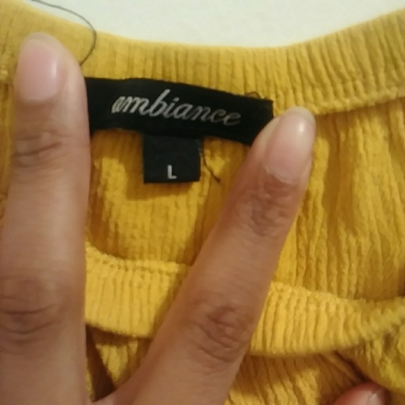 Off The Shoulder Top - Picture 3 of 5